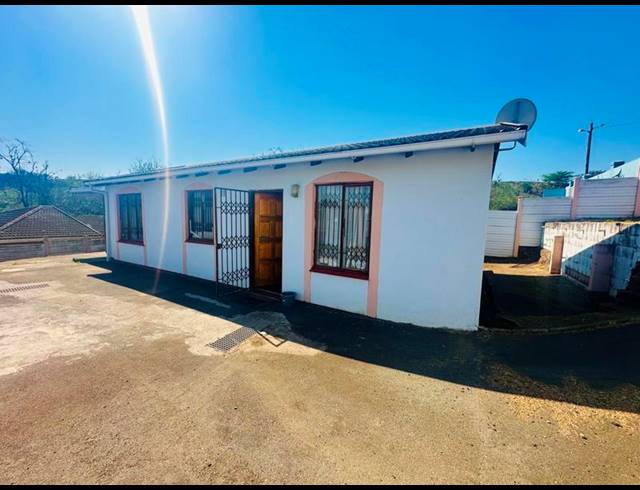 3 BEDROOM PROPERTY TO RENT IN NEWLANDS EAST